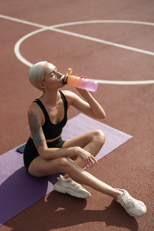 What Are the Most Effective Moisturizing Products for Pregnancy-Induced Dry Skin Available in the UK?